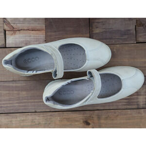 Ecco Babett Leather Mary Jane Flats Women’s EU 37 Gray White Minimalist Feminine